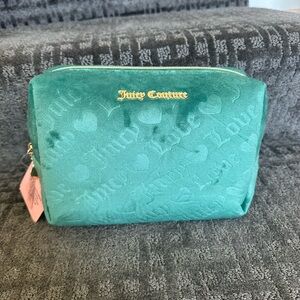 Juicy Couture Juicy & Heart Terry Wedge travel cosmetic Bag